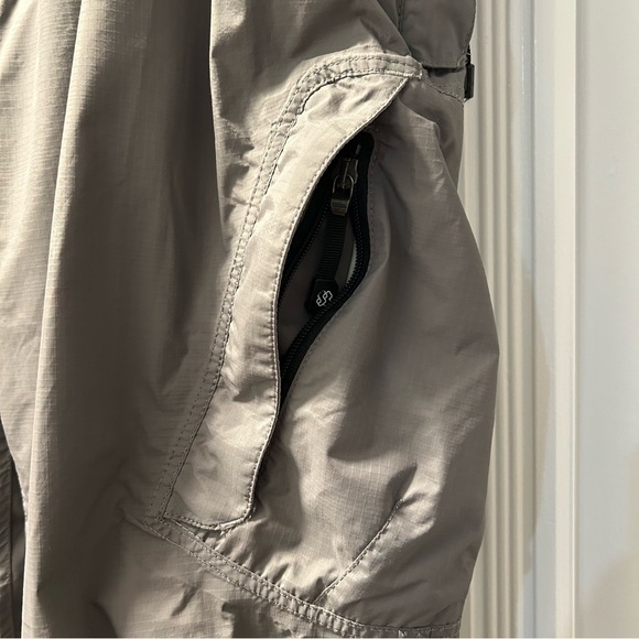 Women’s Snowboard Pants Special Blend brand size small but runs big - Picture 6 of 13